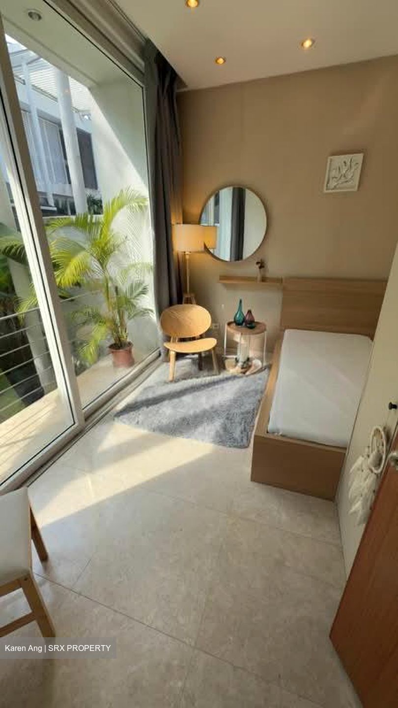 Oasis @ Mulberry (D13), Terrace #574056771